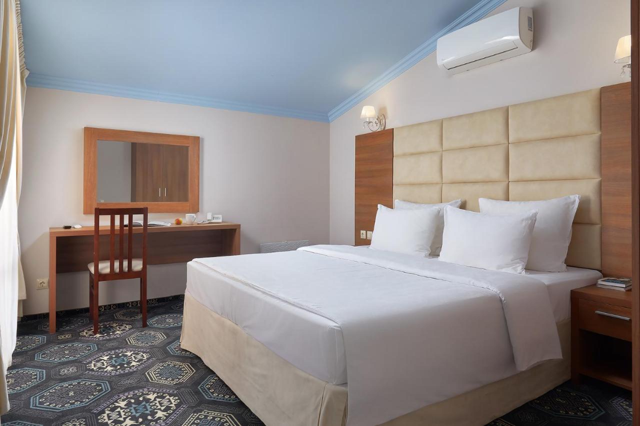 Garuda Boutique Hotel Suchumi Exteriér fotografie